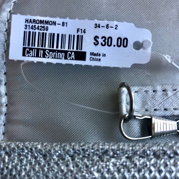 Call it Spring Clutch - Picture 2 of 6